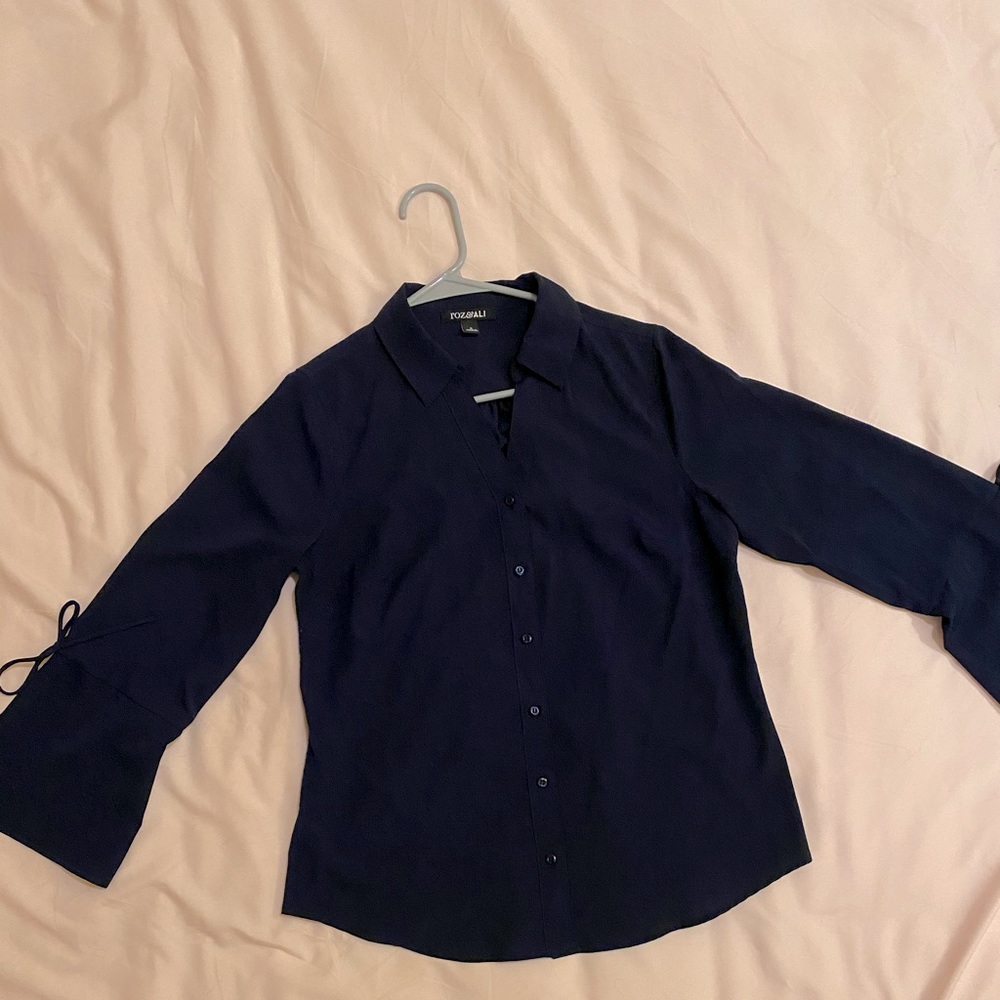 Navy blue light weight top